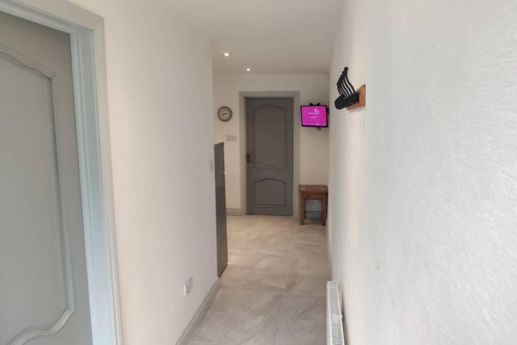 פוקספורד Luxury 'Cois Abhainn' Self Catering Apartment מראה חיצוני תמונה